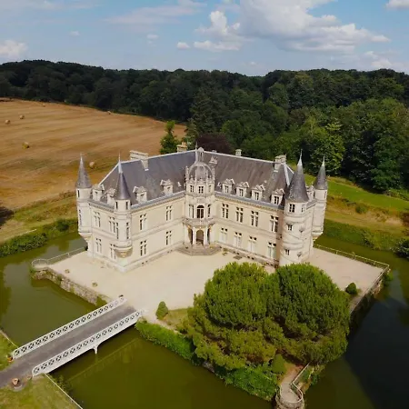 Дом отдыха La Foret Du Chateau De Bourneau *